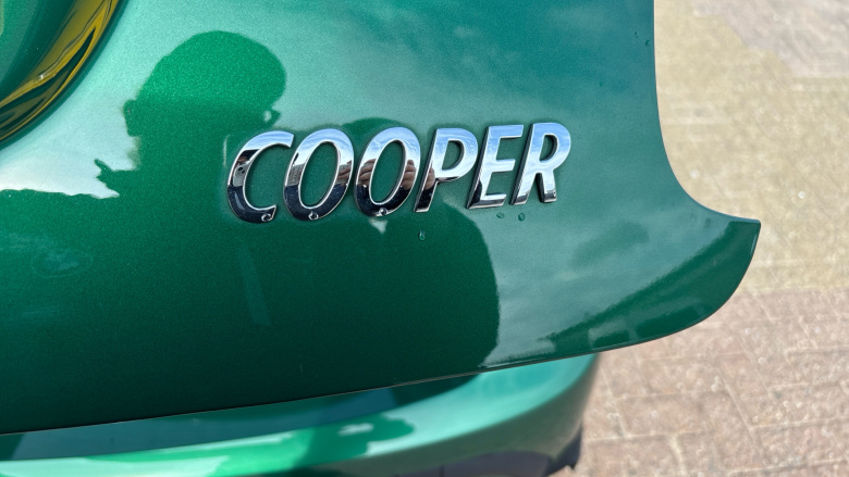 MINI Hatchback 1.5 Cooper Classic II 5dr Petrol Hatchback